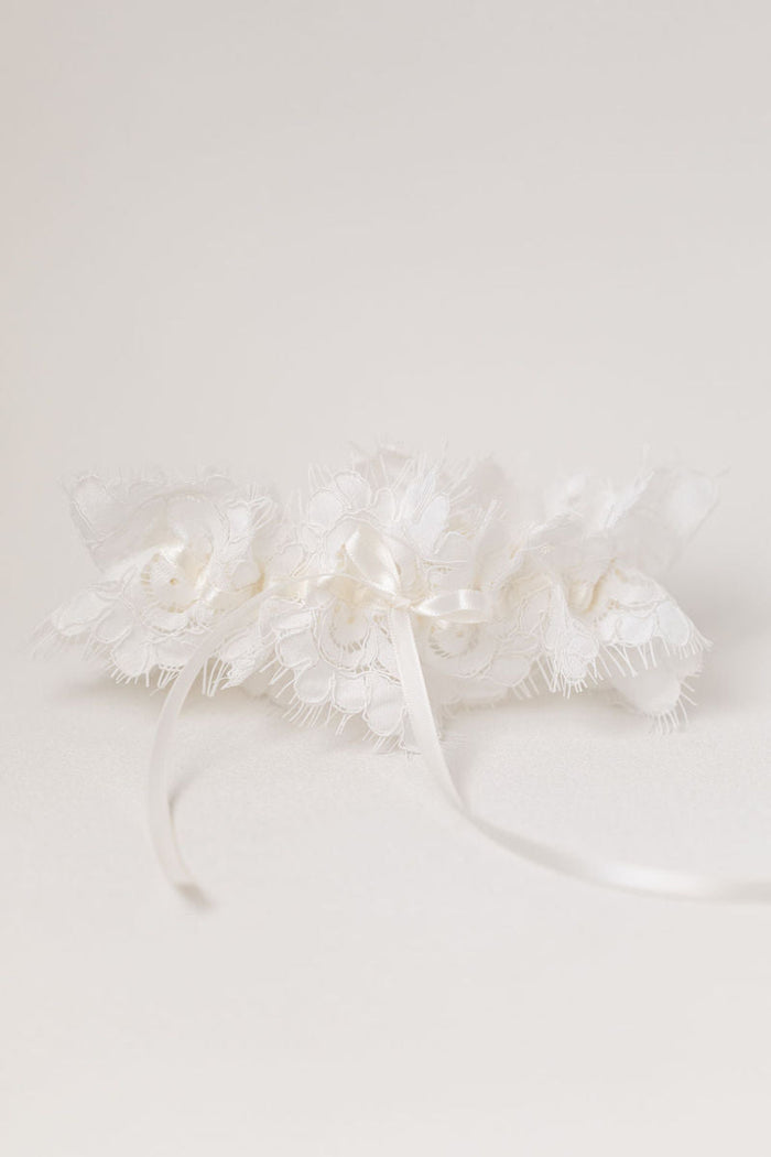 ivory eyelash lace wedding garter heirloom