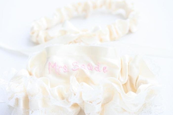 Vintage Lace Embroidered Garter Set