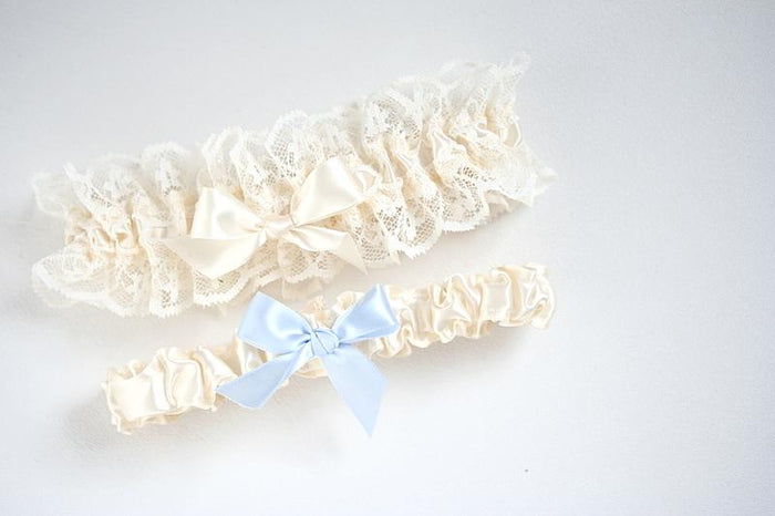 Garter Set Ivory Lace With Bit of Blue