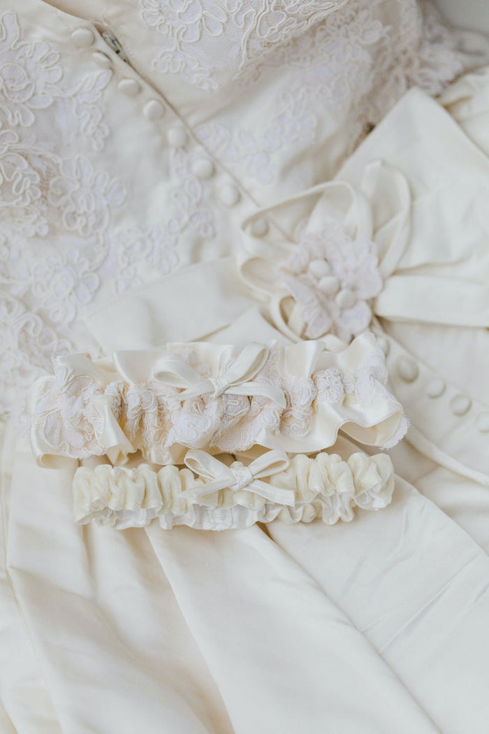 Garter Set: Mother's Dress Lace & Velvet