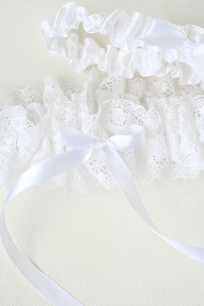 white lace wedding garter set