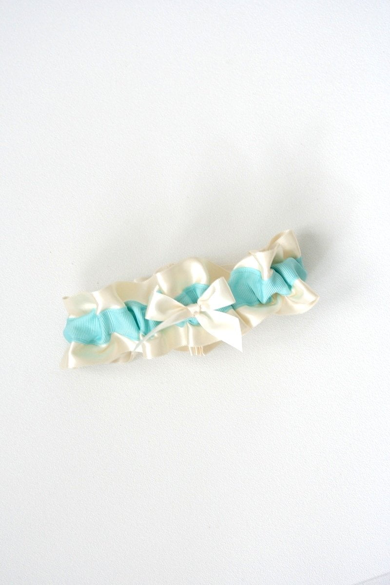 Ivory and Aqua Garter