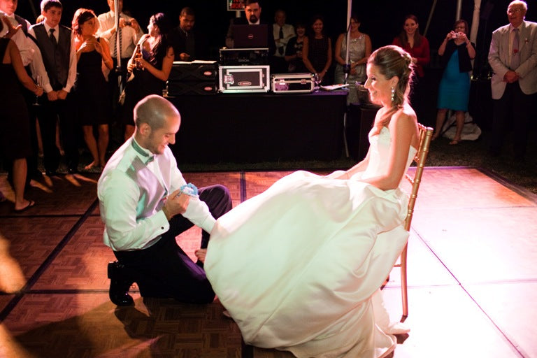 Real Wedding Garter: Cassandra’s Something Borrowed & Blue