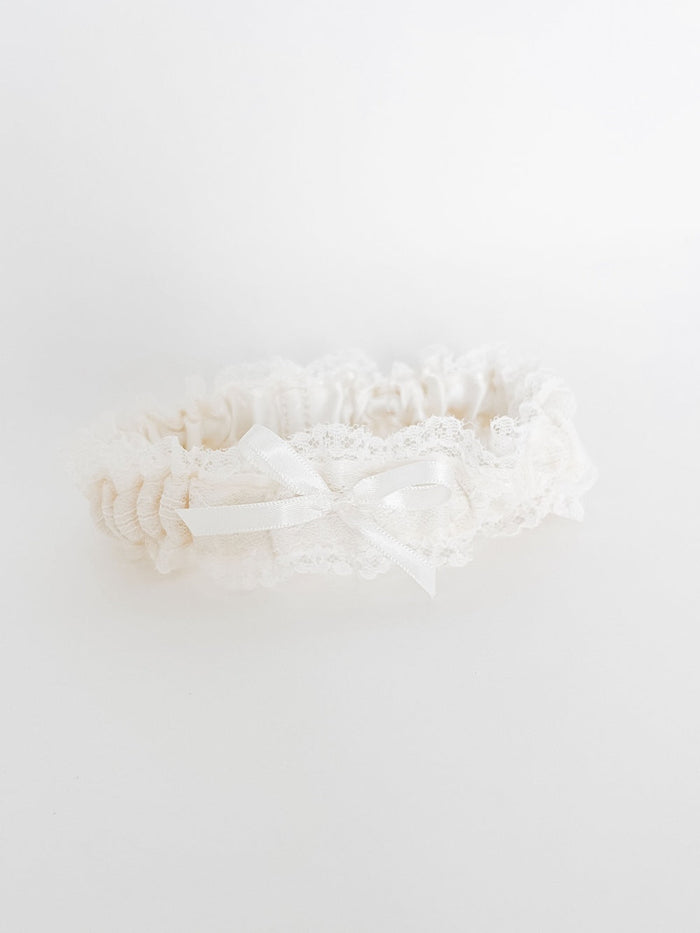 Garter: Classic Lace with Ivory Embroidery