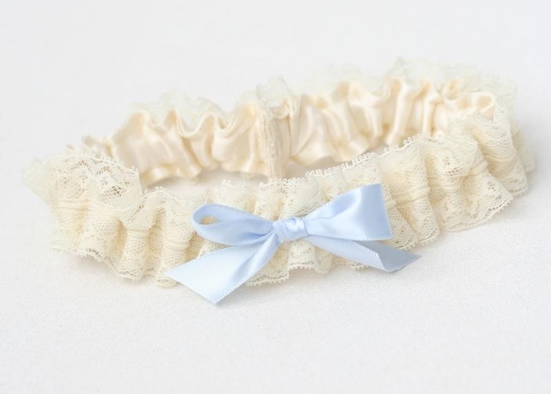 Garter: Ivory Lace & Blue Bow