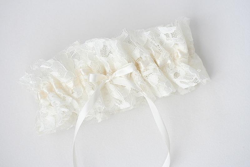 Custom Wedding Garter Spotlight: Made from Mother’s Dress