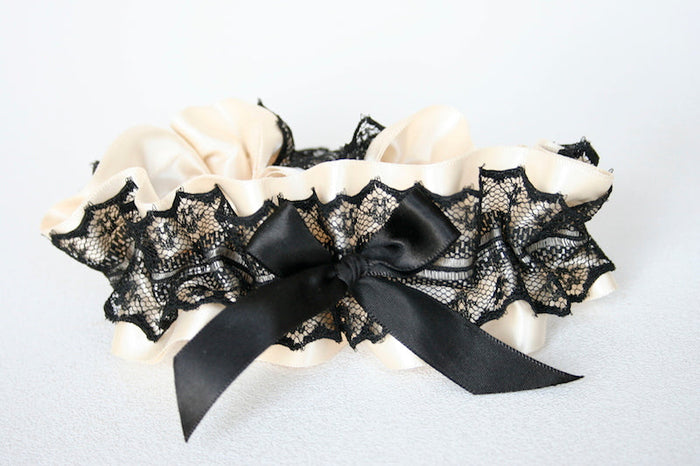 Ivory and Black Lace Garter