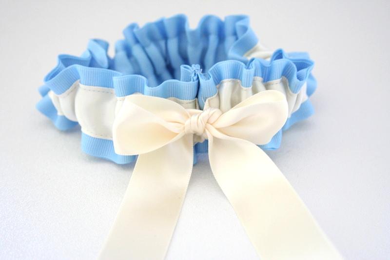Light Blue and Ivory Garter