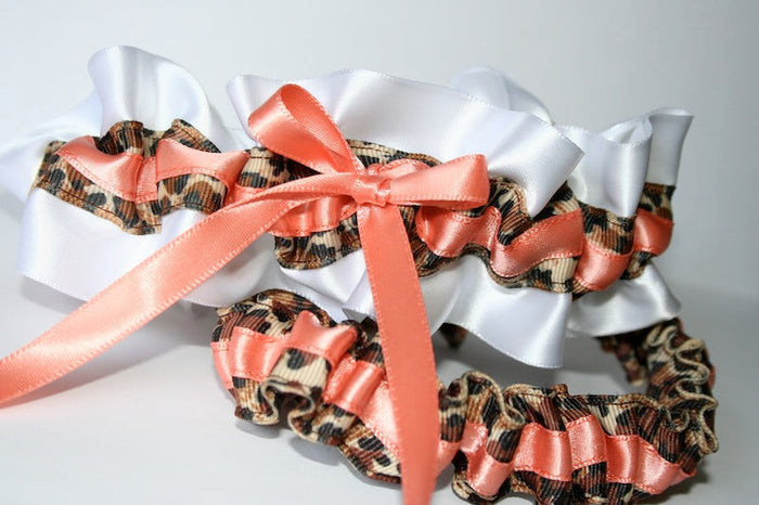 Custom Garter Spotlight:  Leopard & Peach
