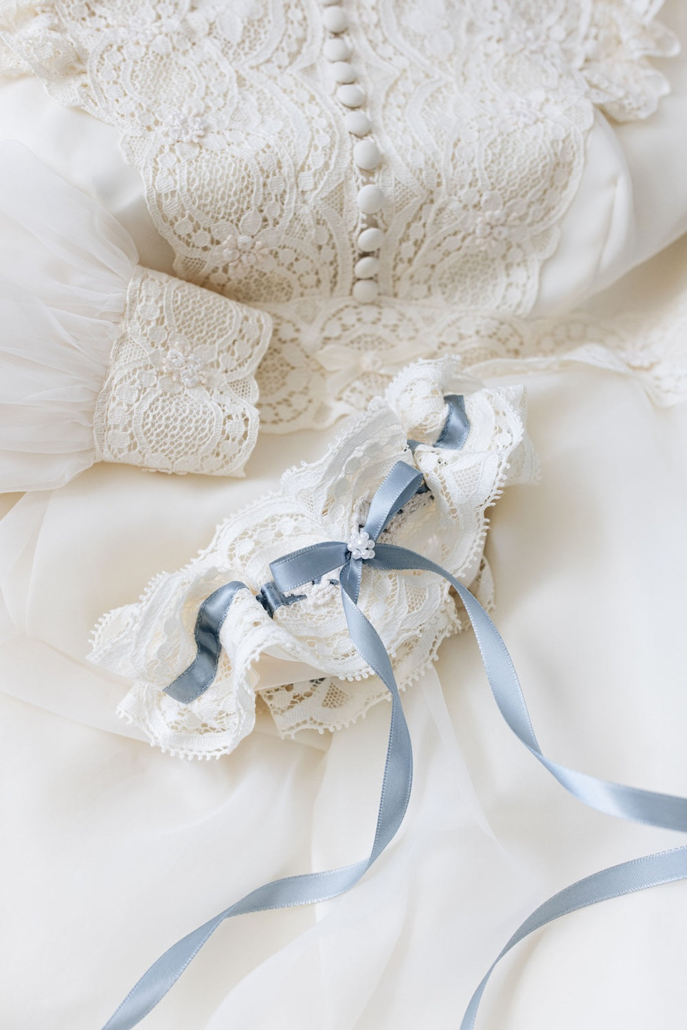 Should I Alter My Mom’s Wedding Dress for My Wedding?