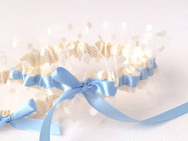 Ivory Polka Dot and Blue Garter Set
