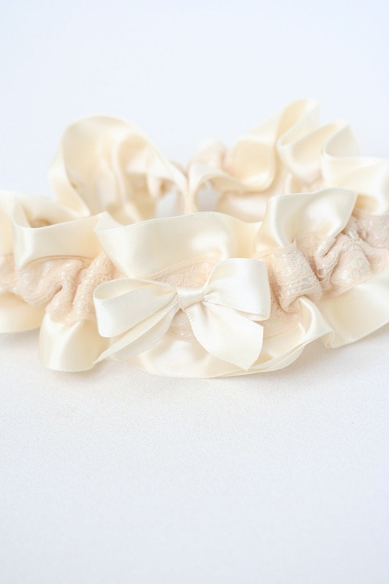 Garter: Couture Ivory Lace