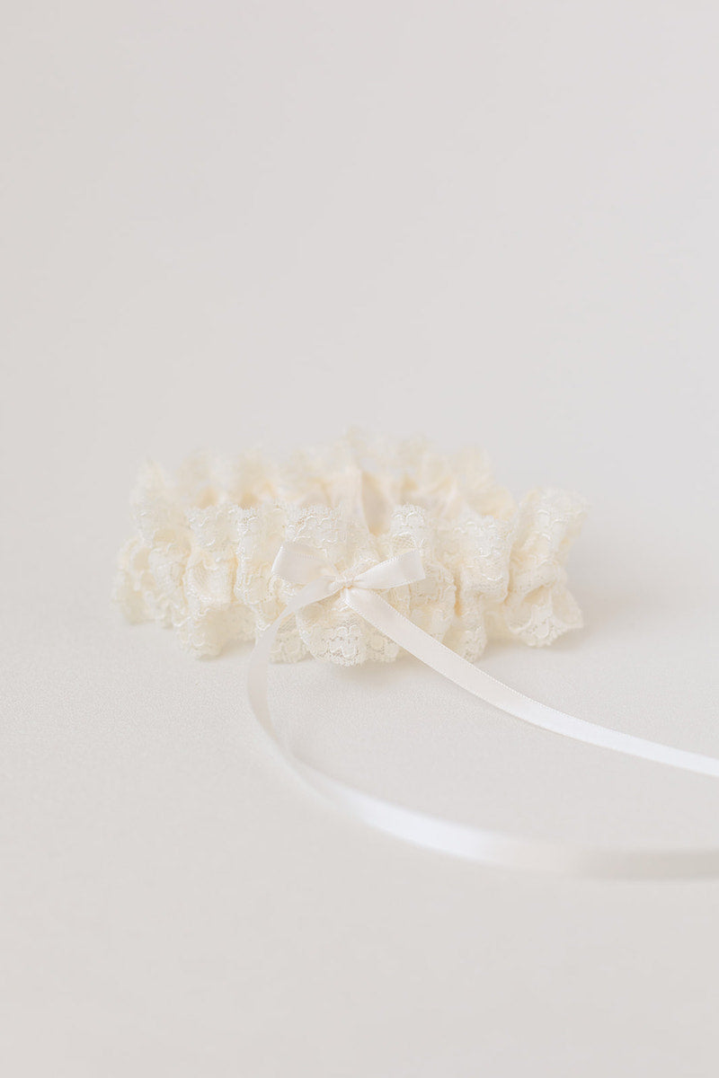 elegant ivory lace garter for wedding
