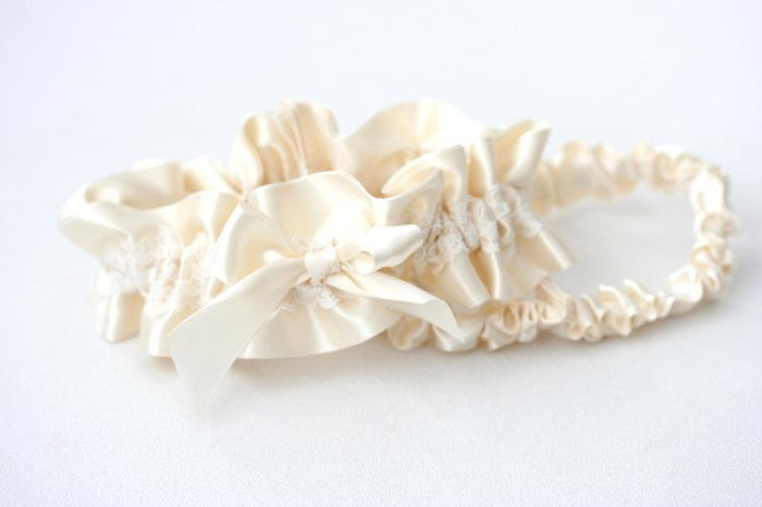 Custom Garter Spotlight: Ivory Lace & Embroidered