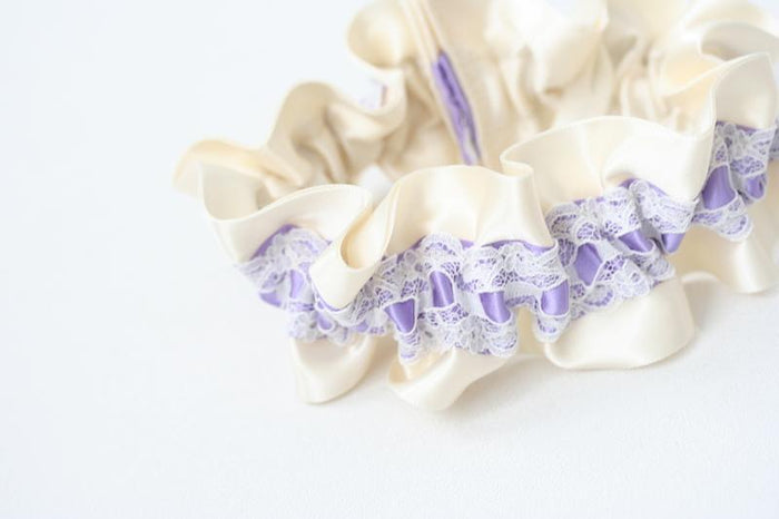 Ivory Lace and Light Purple Garter