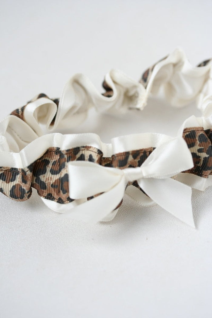 Garter: Ivory & Leopard Print