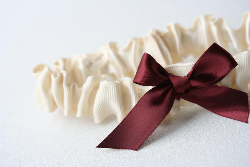Ivory and Marsala Garter