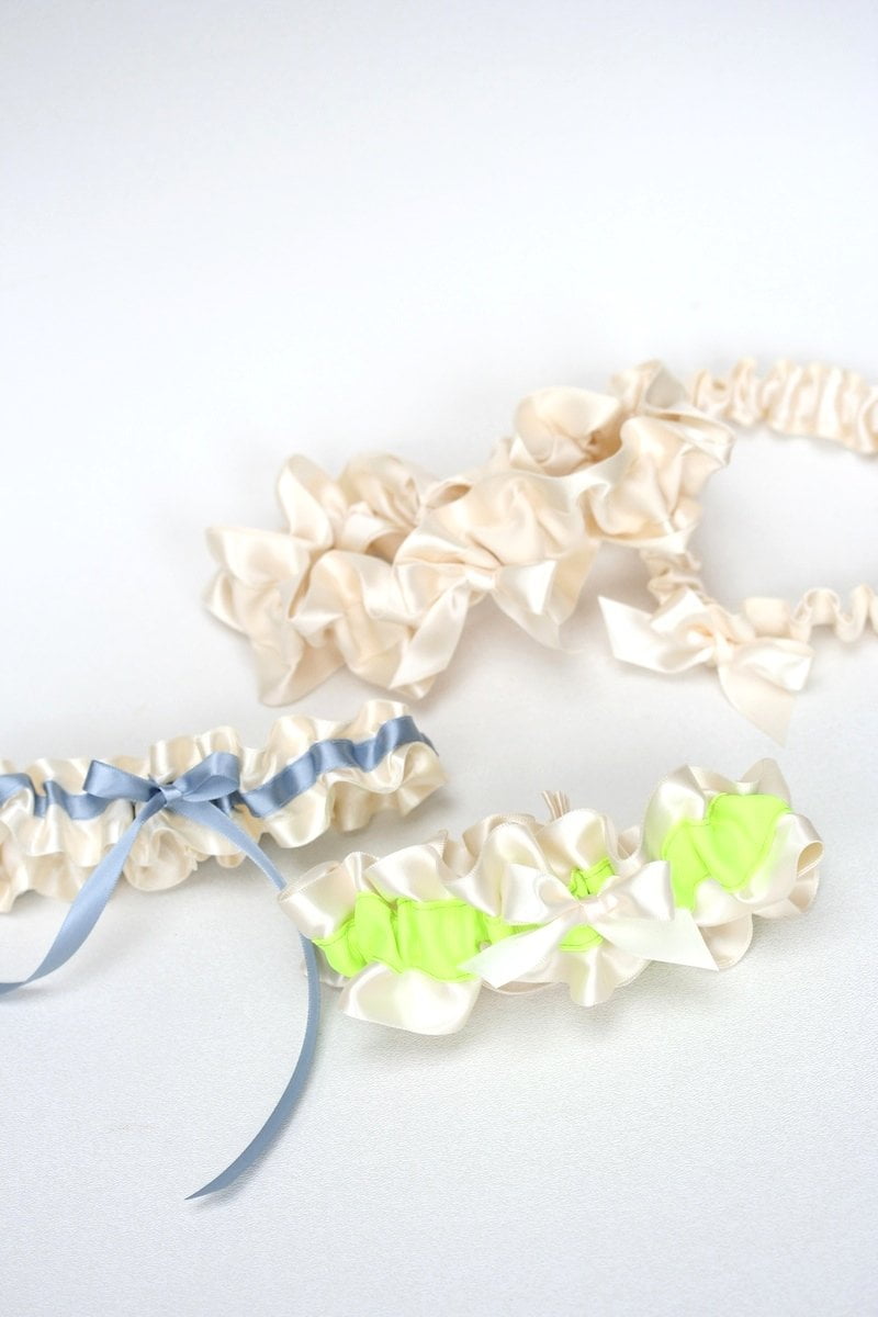 Fun Wedding Garter Photos!