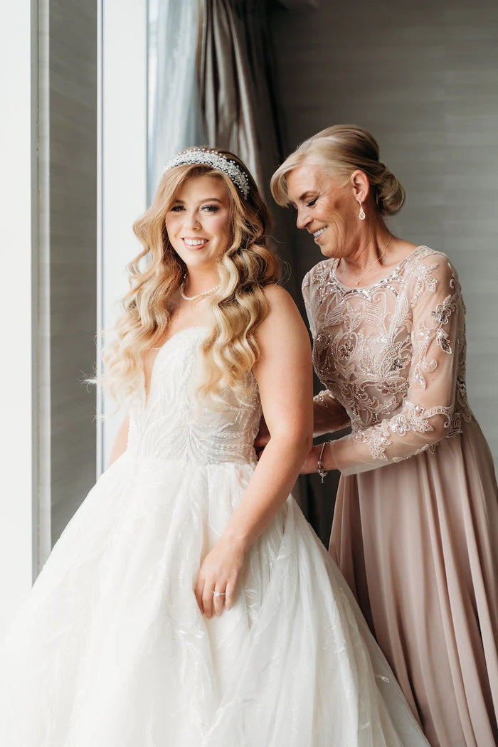 Ivory Tulle and Pearl Bridal Garter Set for Elegant Tropical Wedding