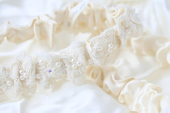 Custom Garter Spotlight: Made From Mother’s Wedding Dress