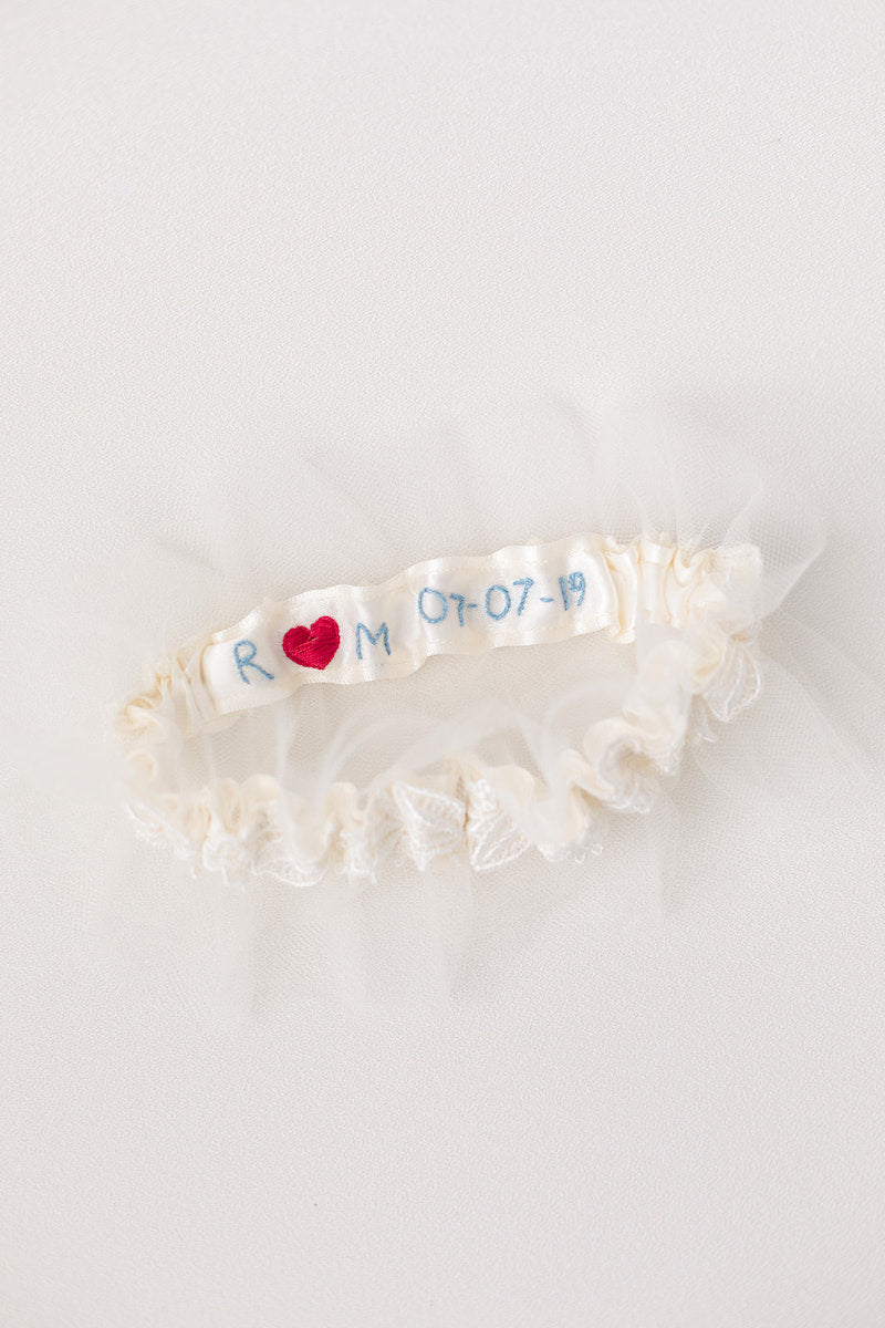 personalized wedding garter with tulle and vintage lace