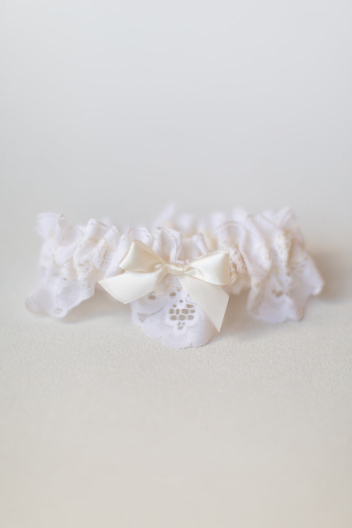 scalloped lace custom wedding garter