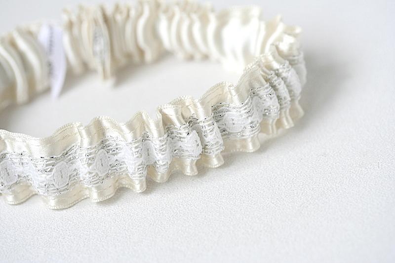 Silver Lace & Ivory Garter