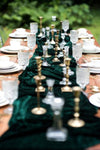 winter wedding ideas velvet table runner