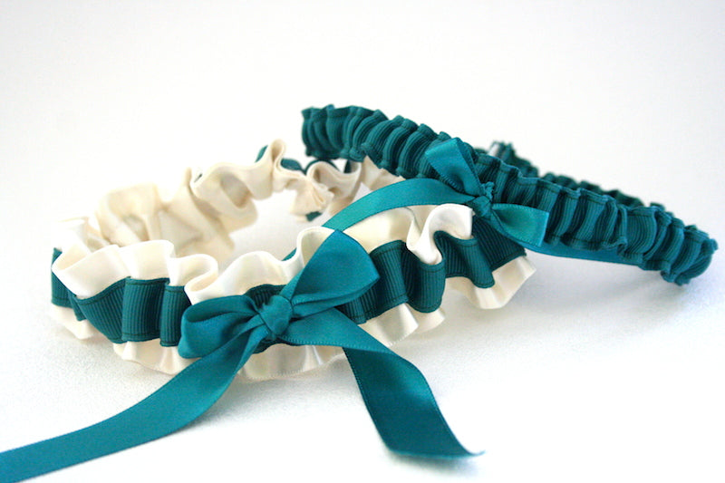 Ivory and Jade Green Garter Set