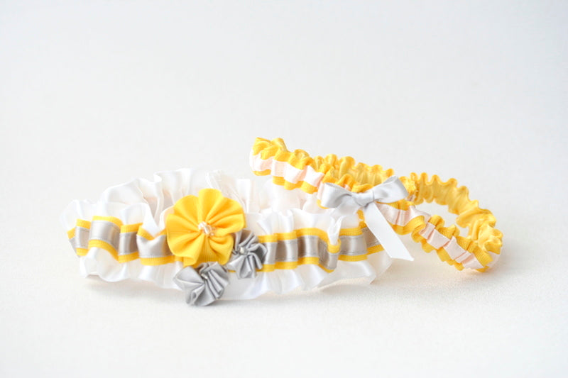 White, Yellow and Gray Garter Set