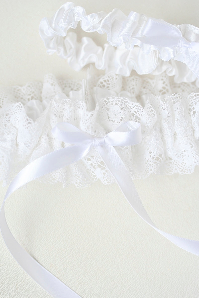white lace wedding garter set