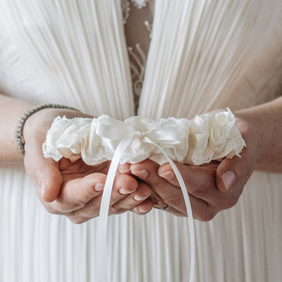 Glamorous Lace Wedding Garter Set | Ivory Garter For Bride Do Not Add Tossing Garter / Do Not Add Embroidery / Medium (19 - 23 inches) Glamorous Lace Wedding Garter Set | Ivory Garter For Bride Do Not Add Tossing Garter / Do Not Add Embroidery / Medium (19 - 23 inches)