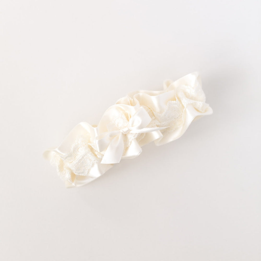 Classic Lace & Satin Garter