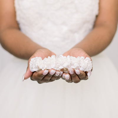 Pearl & Lace Garter