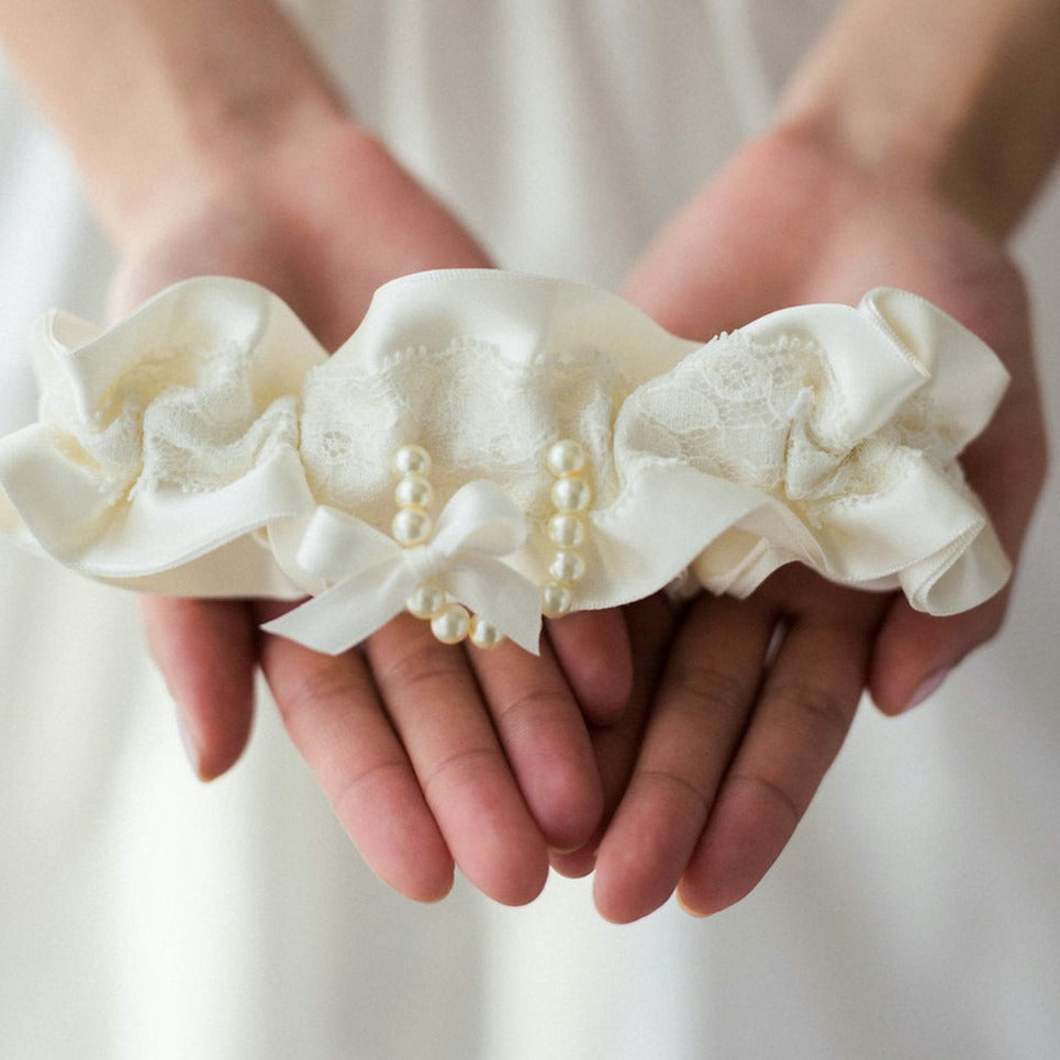 Pearls & Ivory Lace Wedding Garter