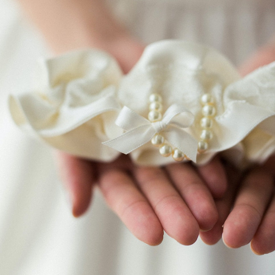 Pearls & Ivory Lace Wedding Garter