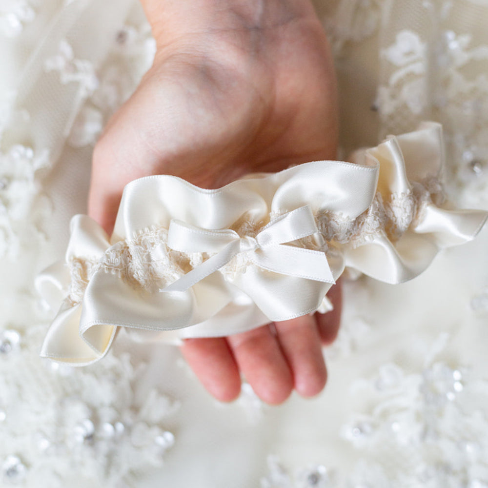 Wedding Garter Set with White Lace and Satin Ribbon Keepsake