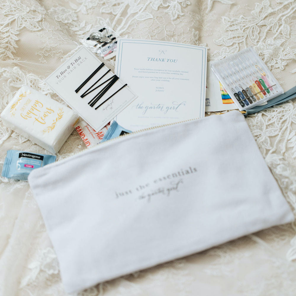 Wedding Day Emergency Kit: What to bring with you 